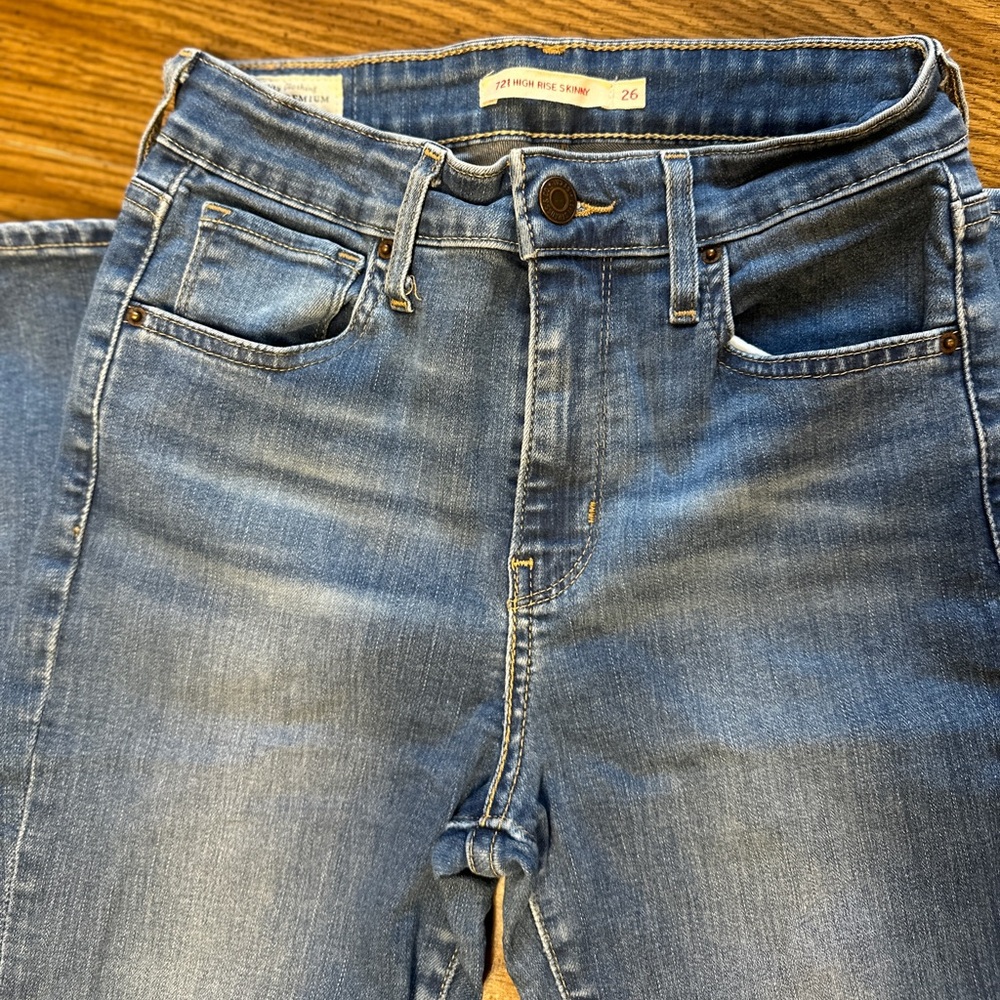 Levi’s 721 High Rise Skinny Blue Jeans